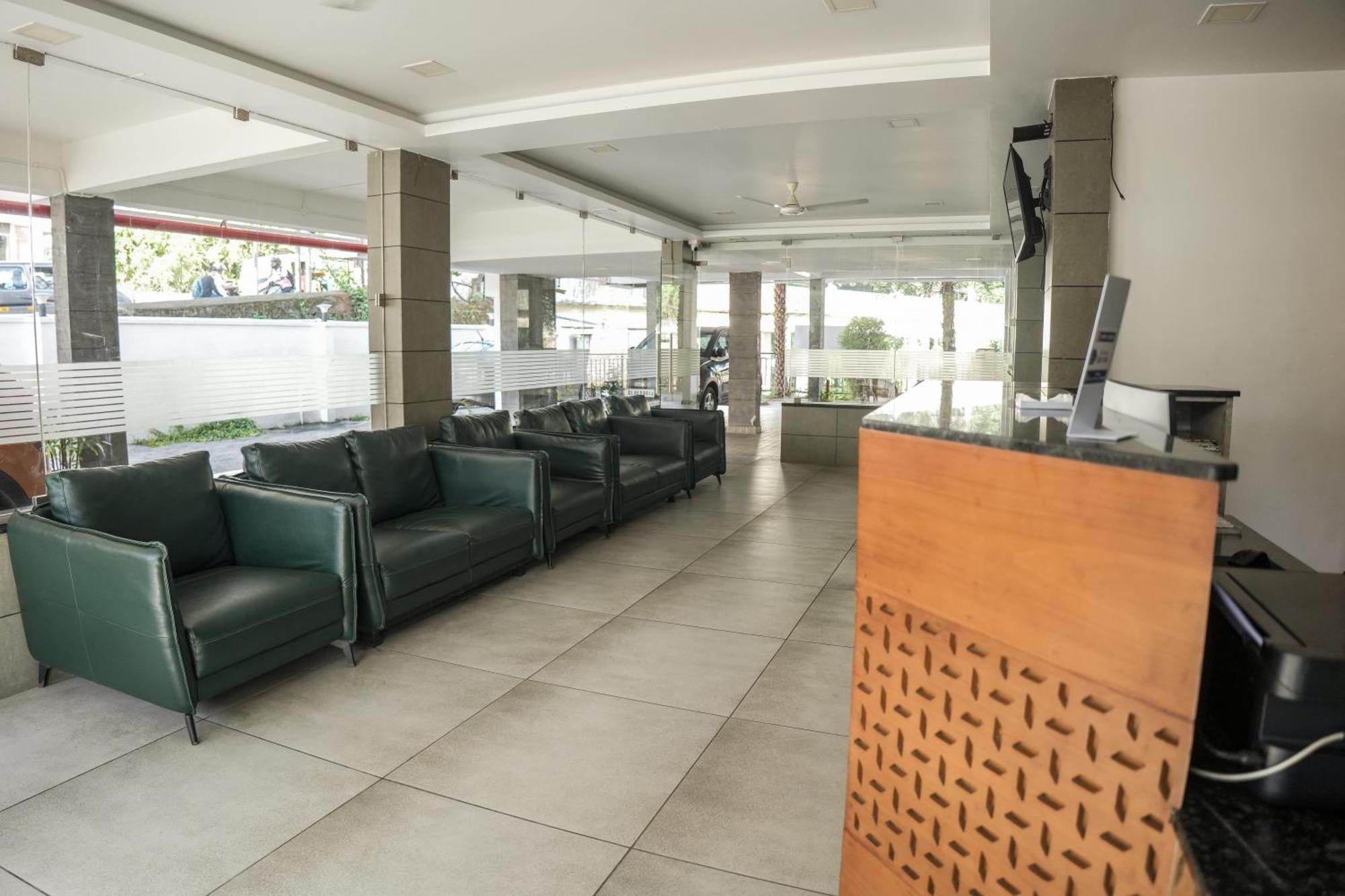 Hotel Lets Stay Kochi Eksteriør bilde