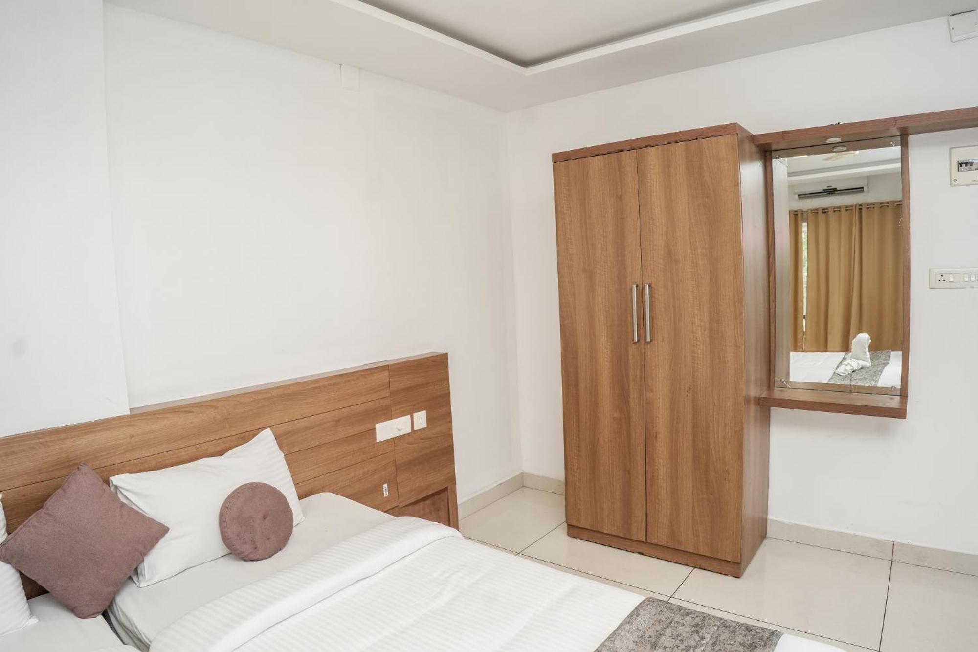 Hotel Lets Stay Kochi Eksteriør bilde