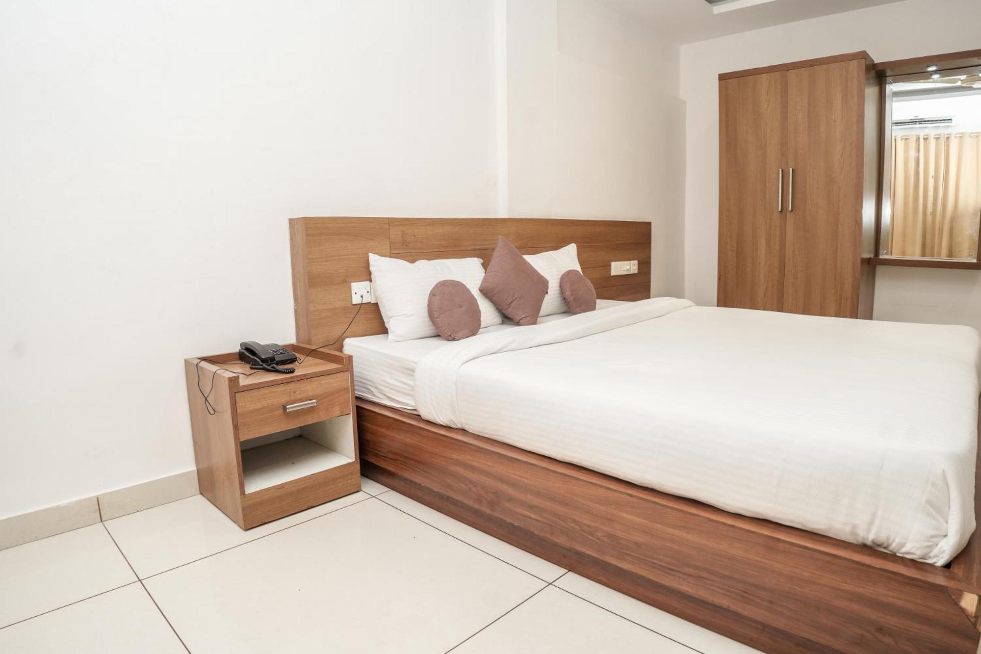 Hotel Lets Stay Kochi Eksteriør bilde